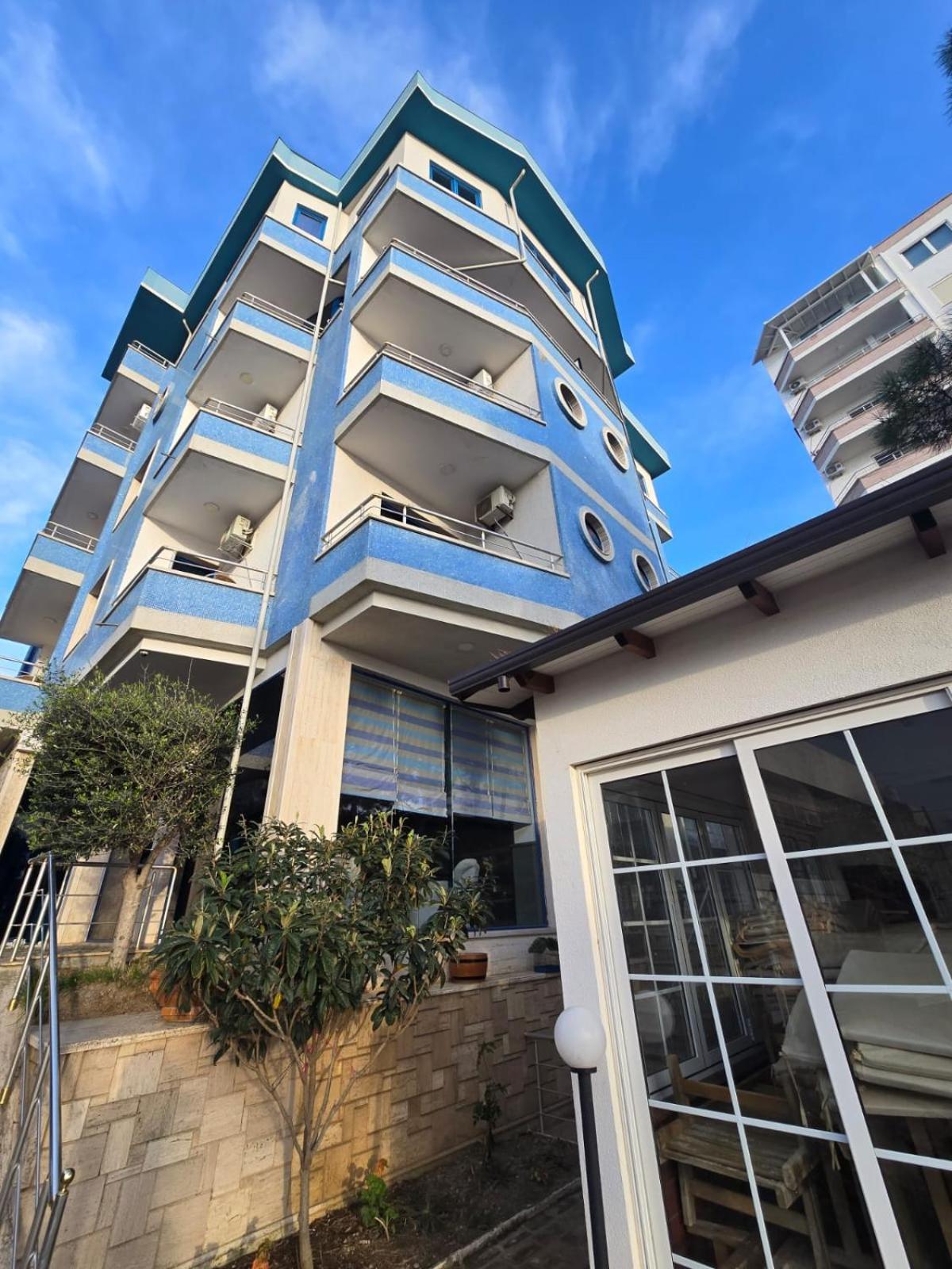 Blue Amr Hotel Shkallnur Bagian luar foto