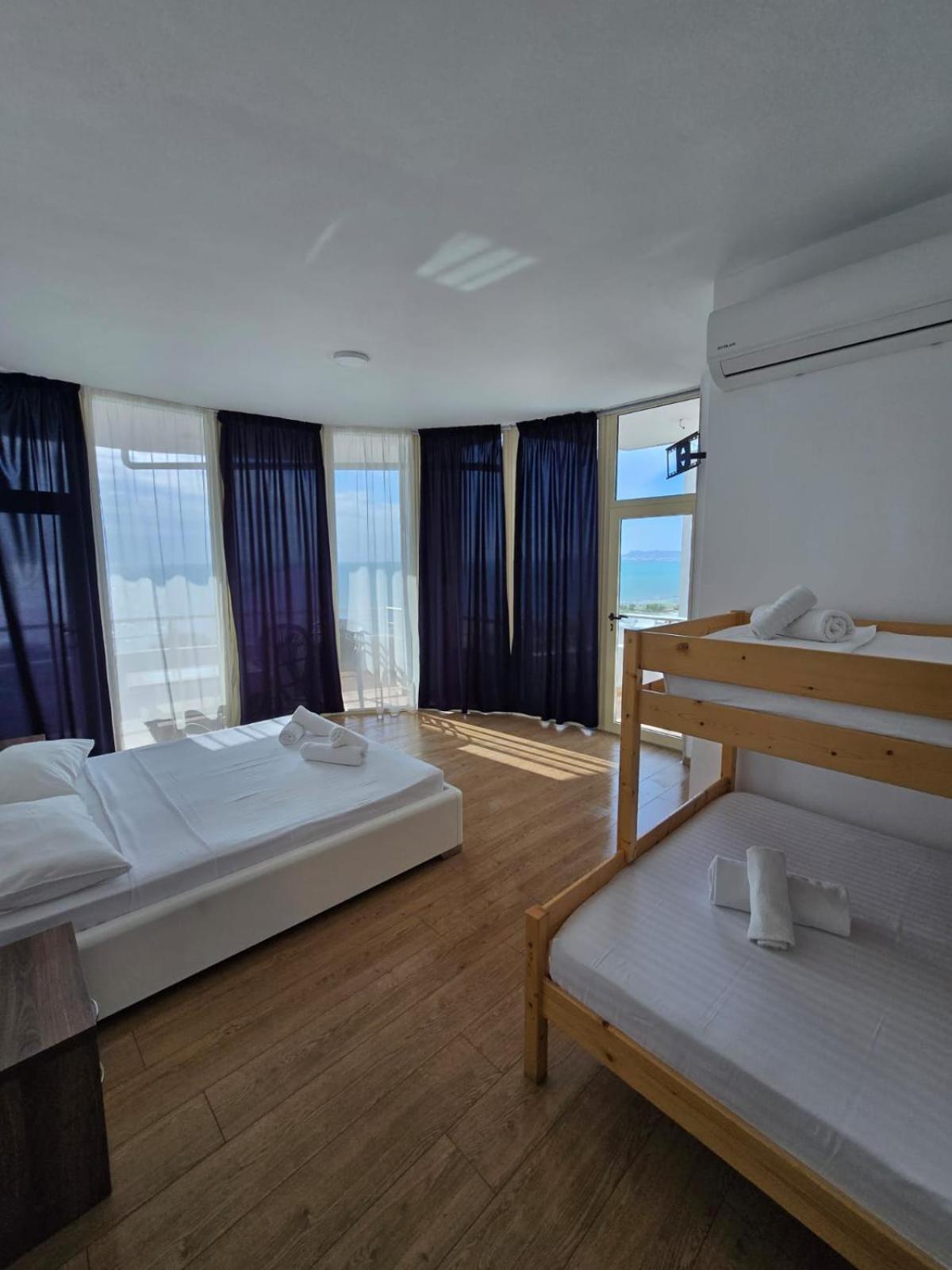 Blue Amr Hotel Shkallnur Bagian luar foto